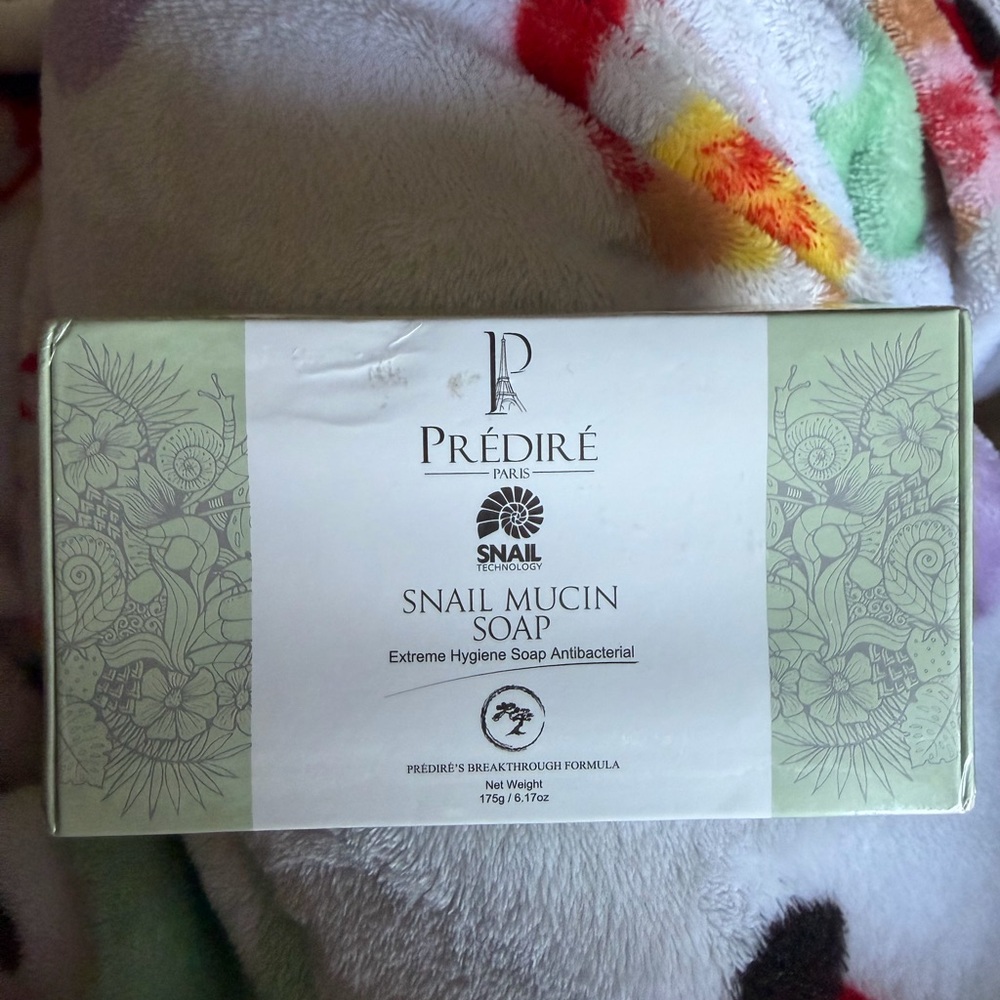 Predire Paris Snail Mucin Soap